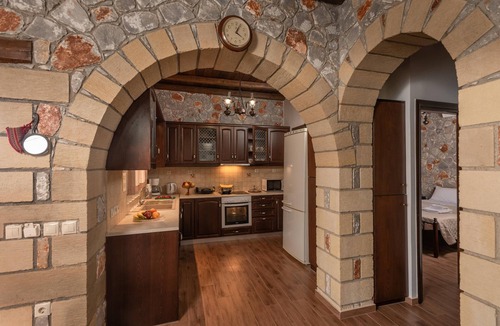 Kolymbari Villa | Sunset traditional house