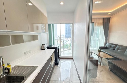 Si Phraya Apartment | Supalai Elite Samyan Condo