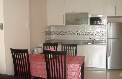 South Pattaya House | SUPER 404 LUXURY APARTMENT, QUIET, IN THE DINAMIQUE DISTRICT OF JOMTIEN.