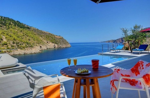Frourion Villa | Superb Kefalonia Villa | Villa Allen | 1 Bedroom | Seafornt | Spectacular Sea.