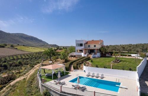 Somatas Villa | Superb villa,with amazing seaviews & huge pool!