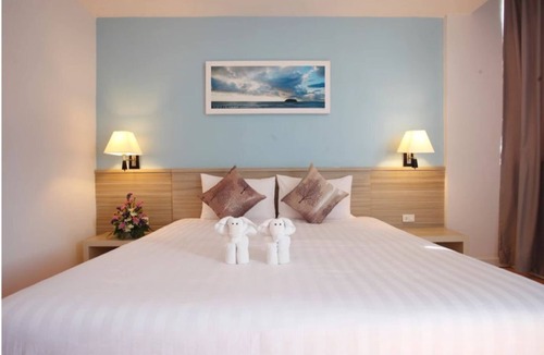 Karon Hotel | superior room #16, Karon beach
