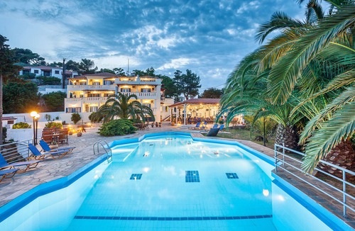 Stafylos Apartment | Superior suite with sea view