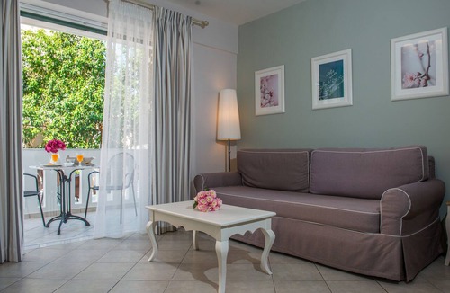 Lefkada Town Apartment | Superior Suite Pool View