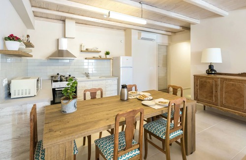Lagopodo Apartment | Superior Two Bedroom Apartment Ground Floor