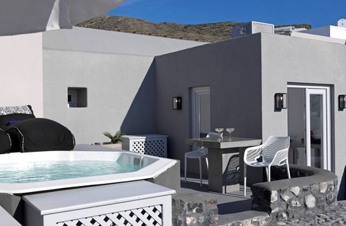 Finikia Villa | Superior Villa with Private Plunge Pool and Sea View