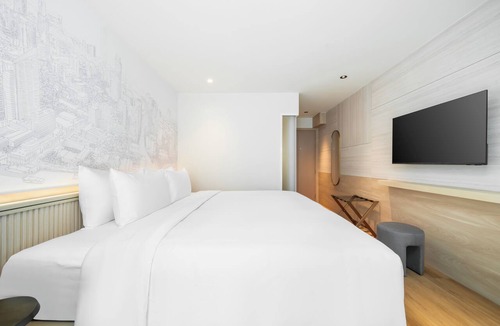 Arun Amarin Hotel | Surestay By Best Western Siriraj Bangkok