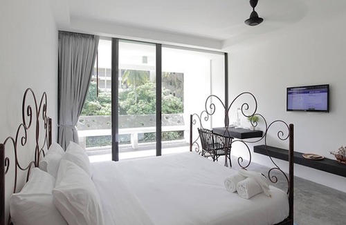 Cherngtalay Hotel | Surintra Boutique Resort