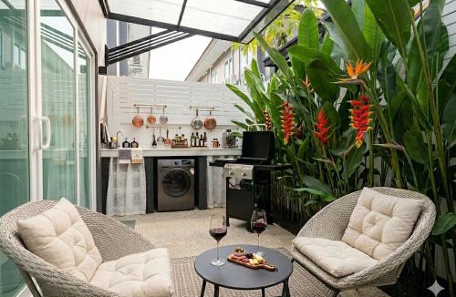 Chalong Villa | SvoyLuX Primo 3BR Gated House Near Pier and Muay Thai Street