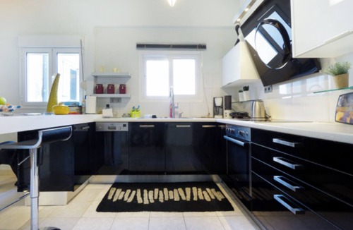 Kypseli Apartment | Sweet Convenience in the center of Athens
