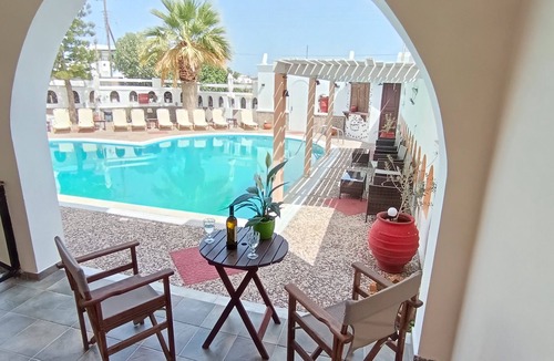 Kamari House | Sweet Heart Studio - Apartments