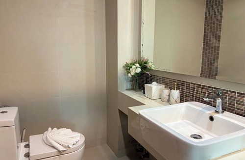 Rawai Apartment | Swim-Up Condo Walk Beach, Cafés and Bars C112
