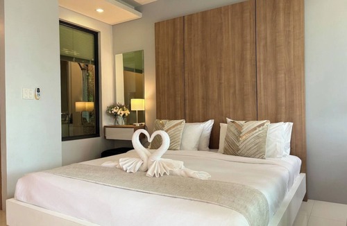 Rawai Apartment | Swim-Up Condo Walk Beach, Cafés and Bars C112