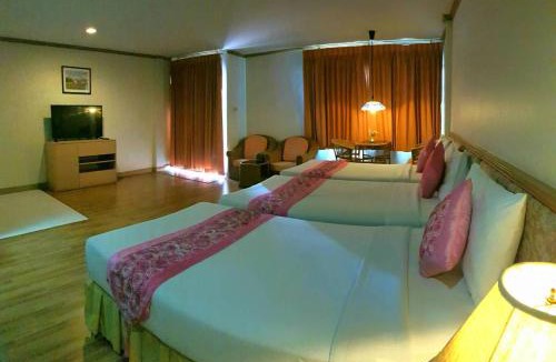 Khao Takiab Hotel | Takiab Beach Resort
