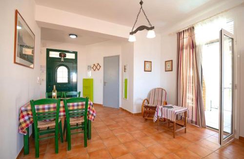 Katavolos Apartment | Takis House