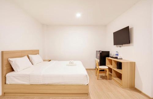 Bang Na Hotel | TAKKA Hotel - Bangna