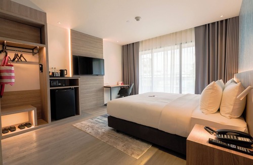 Wachira Phayaban Hotel | TARA Bangkok Riverside (Formerly GLOW Bangkok Riverside)