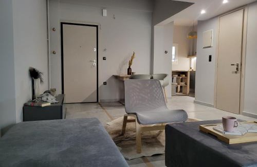 Attiki Apartment | Tatami zen apartment