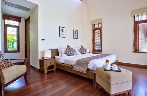Lipa Noi Villa | Tawantok Beach Villa 1