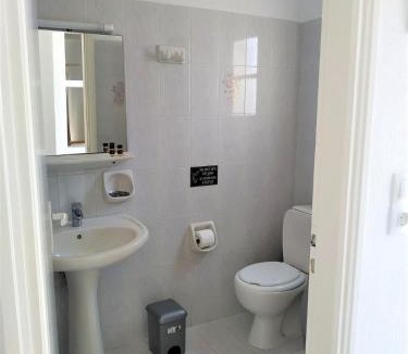 Naousa Apartment | Teoria Paros - Matsas Windmill