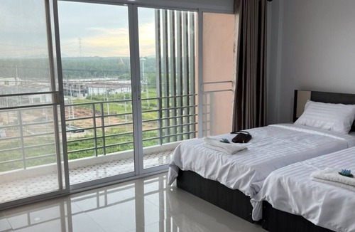 Khao Khan Song Hotel | Thana Apartment