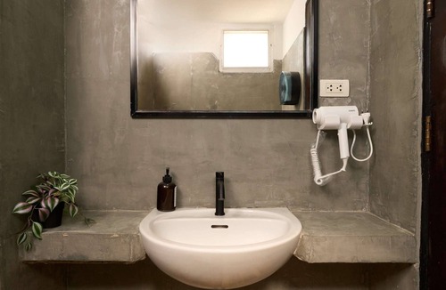 Thapae Hotel | Thapae60 Mini Hotel