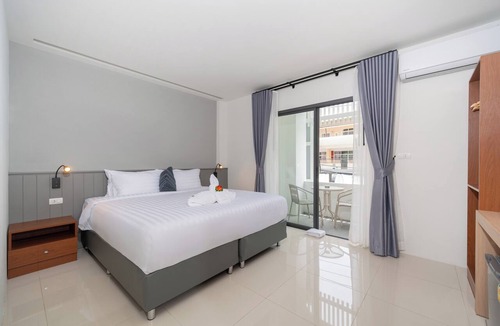 Kata Hotel | Thawalai Inn, Kata Beach