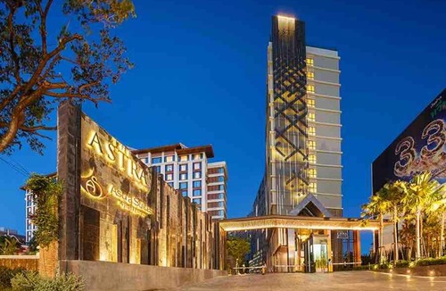 Chang Khlan Apartment | The Astra Big Balcony suite