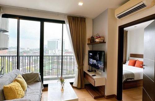 Chang Khlan Apartment | The Astra Big Balcony suite