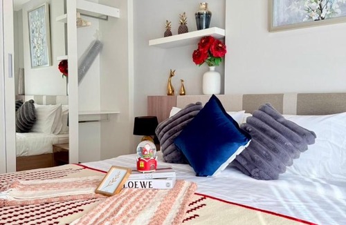 Chang Khlan Apartment | The Astra sky river Family 405