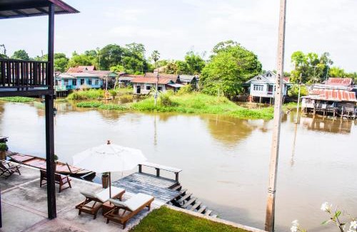 Phak Hai Resort | The Bank River House Ayutthaya