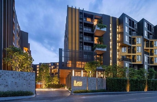 Phuket Apartment | The base central phuket 1BR-3 Min walk to Central mall