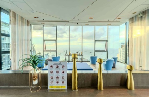 Central Pattaya Apartment | The Base Pattaya | Top Location & Utility Include