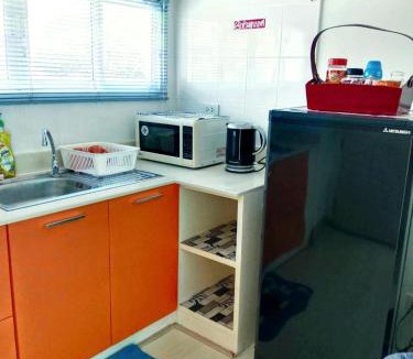Ban Bang Saen Apartment | The Beach Bangsaen Condo 327-27