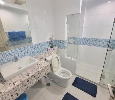 Ban Bang Saen Apartment | The Beach Bangsaen Condo 327-50