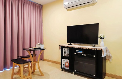 Ban Bang Saen Apartment | The Beach Bangsaen Condo 327/30