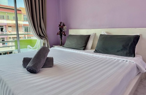 Cha-am Hotel | The Beach INN Cha-Am