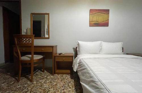 Lesvos Apartment | The Beehive 2