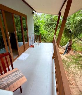 Chaloklum Apartment | The Canal Hut Chaloklum