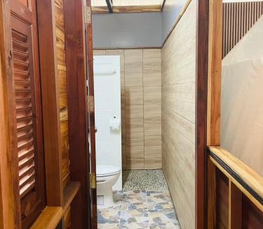 Khlong Sok Hotel | The Cliff and River Jungle Resort ภูผาและลำธารรีสอร์ท