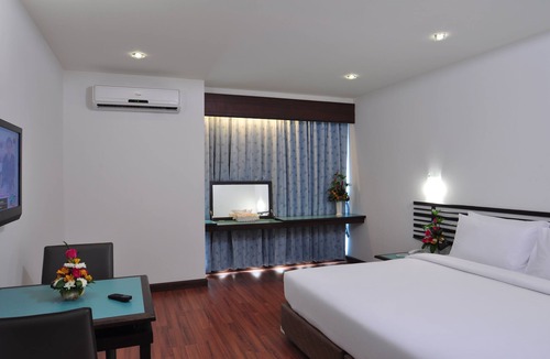 Downtown Hat Yai Hotel | The Color Hotel Hat Yai