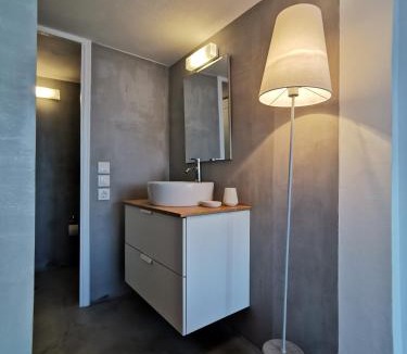 Psathi Apartment | The Elephant Beach House