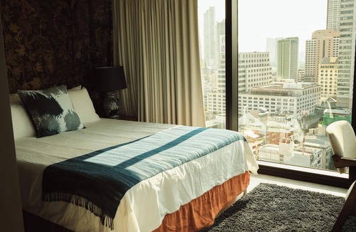 Bang Rak Apartment | The Expressionist~ High floor~ Rooftop pool~ Cinema