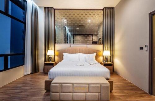 Phlabphla Hotel | The Grand Sala Thai