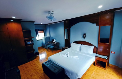 Nanai Road Hotel | The Guest House