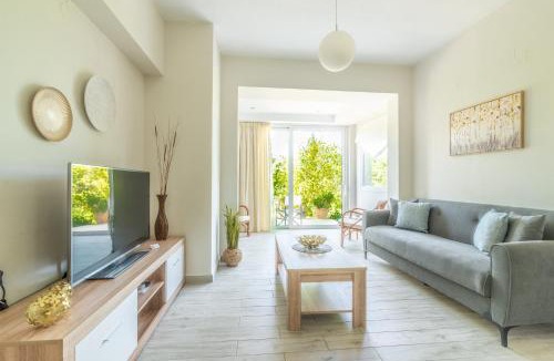 Kavrochori Apartment | The Holiday House 1 and 2