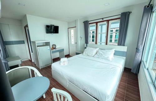 Takat Ngao Resort | The Iris Resort