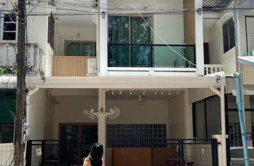 Nakhon Phanom Hostel | The Kanee Hostel