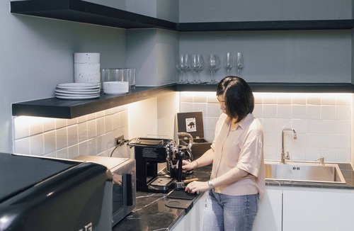 Khlong Ton Sai Apartment | The Lair Bangkok