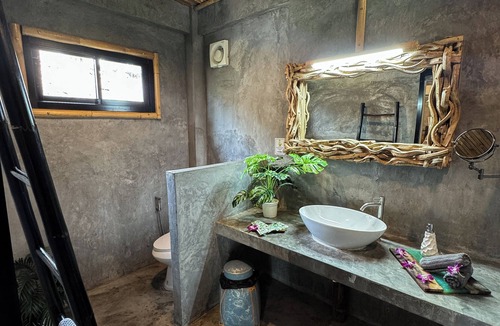 Ko Lanta Hotel | The Lazy Lodge